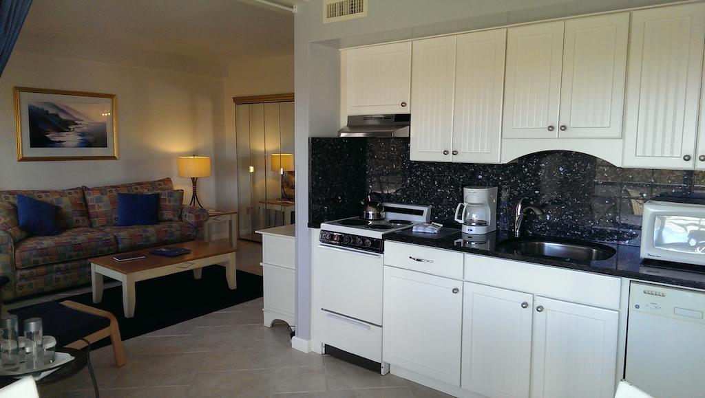Готель Montauk Manor Номер фото A typical kitchen in a hotel