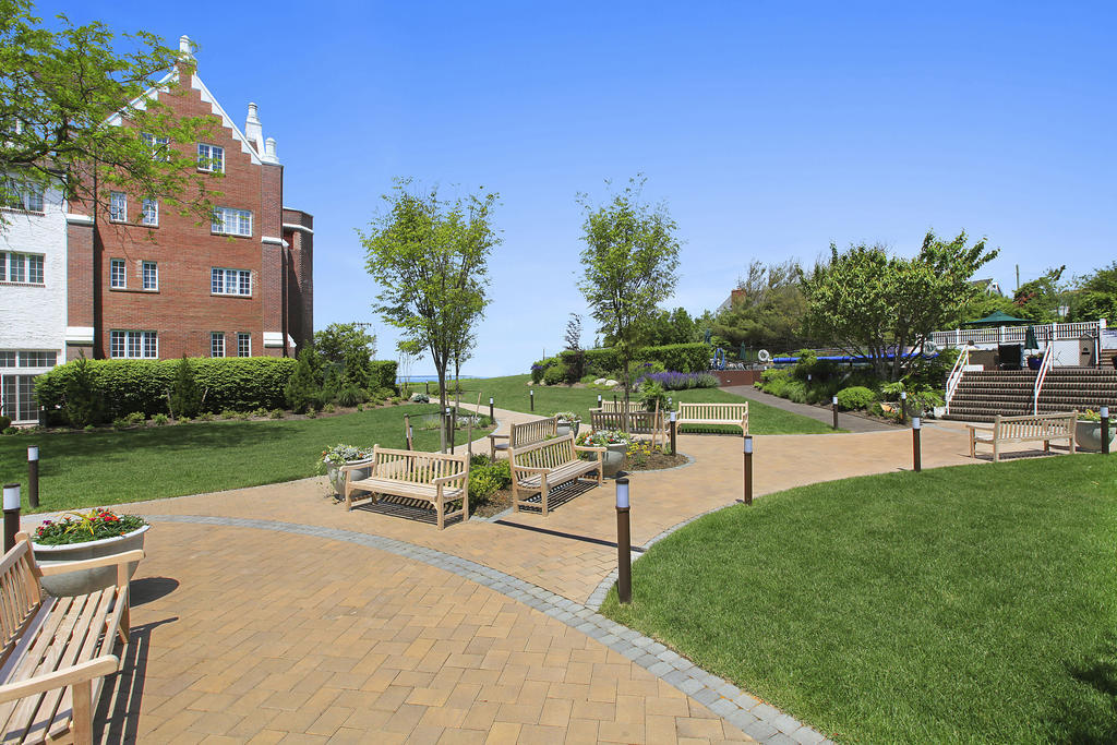 Готель Montauk Manor Екстер'єр фото The Village Green